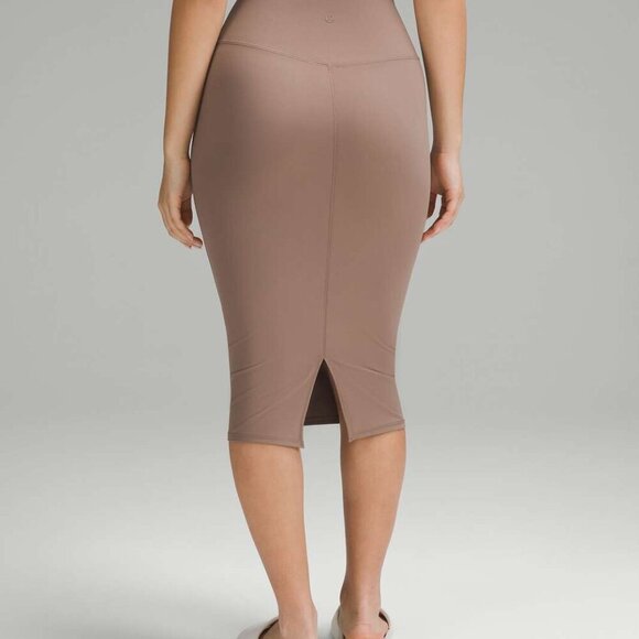 NWT Lululemon Nulu Slim-Fit High-Rise Skirt Taupetastic Size 4 - Picture 2 of 7